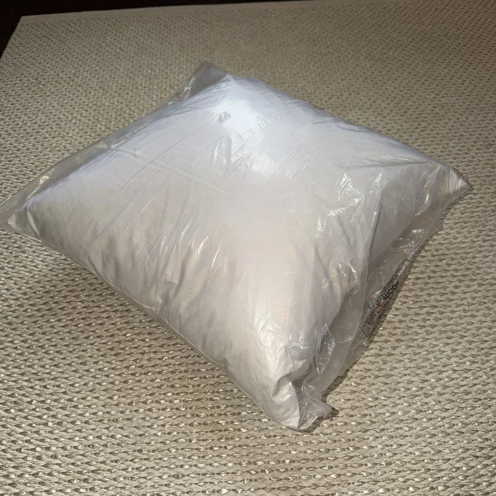 NWT Pottery Barn Down Filled Square Pillow. Insert. 18x18